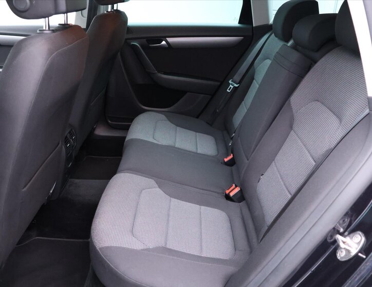 Volkswagen Passat Kombi 1,4 l 90 kw