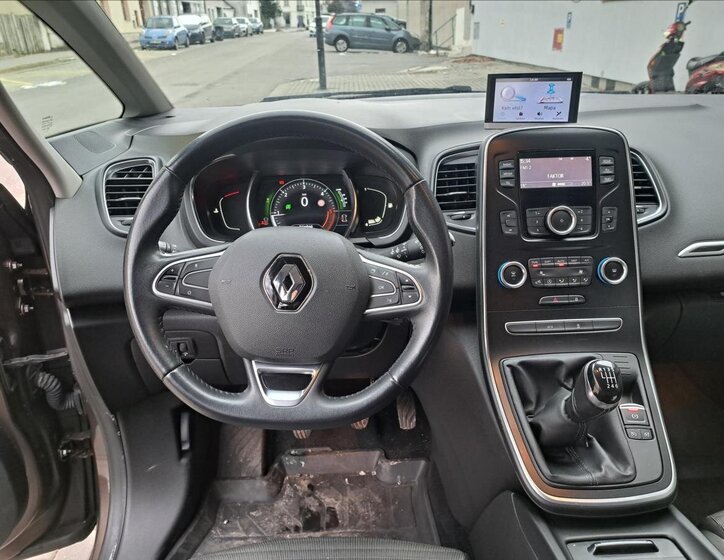 Renault Grand Scénic 26