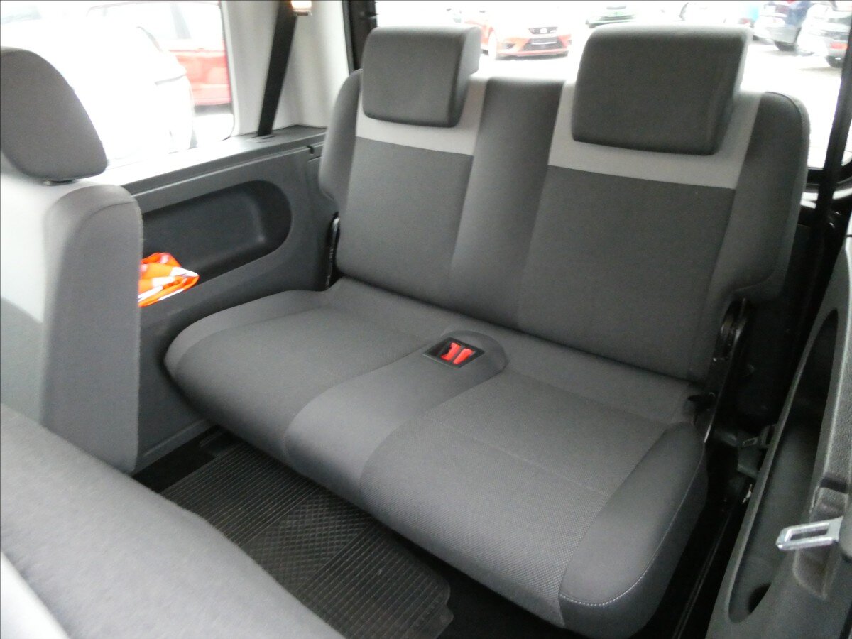 Volkswagen Caddy Kombi 1,6 l 75 kw