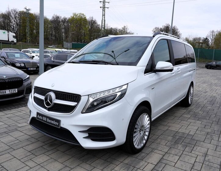 Mercedes-Benz Třídy V MPV 2,1 l 140 kw