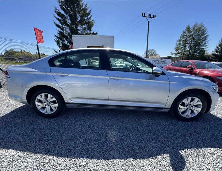 Volkswagen Passat Ostatní 1,6 l 88 kw