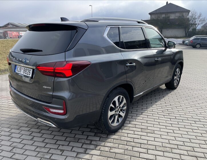 SsangYong Rexton Kombi 2,2 l 148 kw