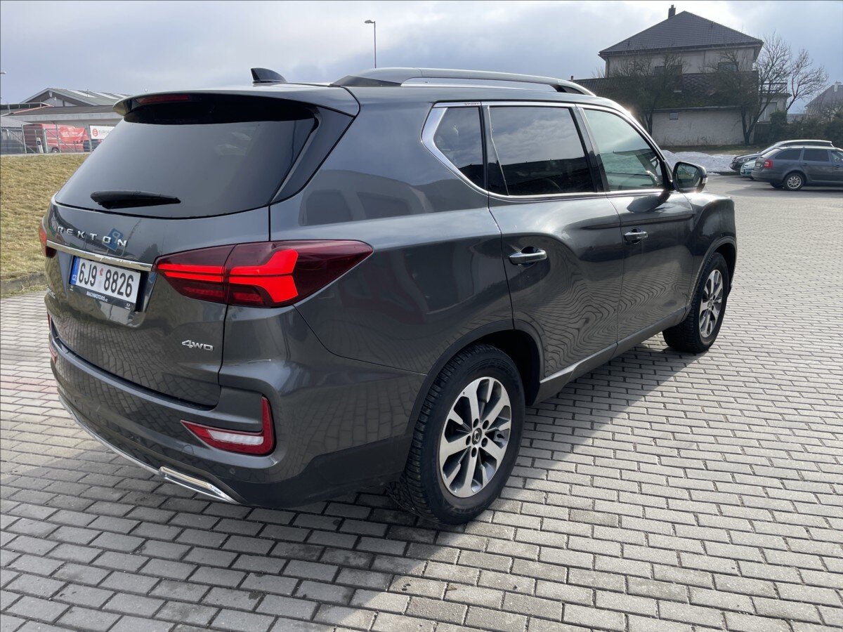 SsangYong Rexton Kombi 2,2 l 148 kw