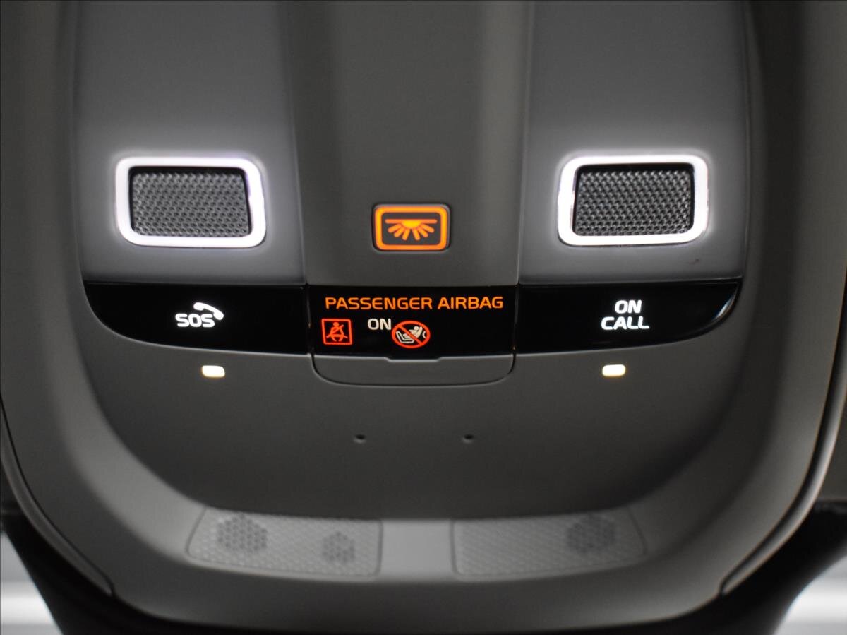 Volvo XC60 SUV / Terénní 2,0 l 145 kw