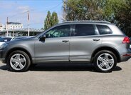 Volkswagen Touareg 8