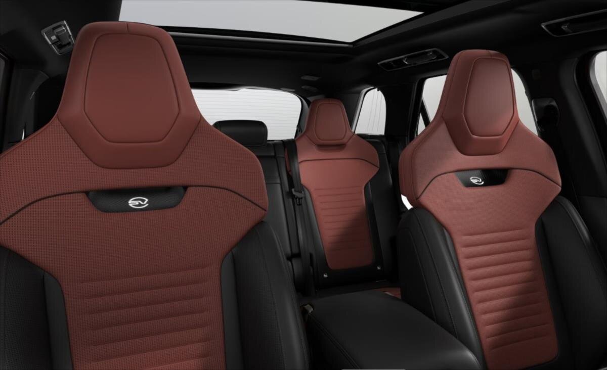 Land Rover Range Rover Sport SUV / Terénní 4,4 l 467 kw