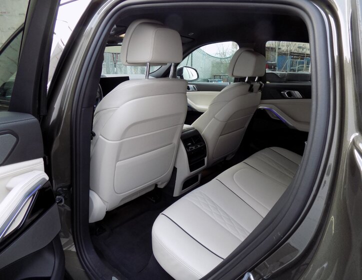 BMW X6 SUV 3,0 l 210 kw