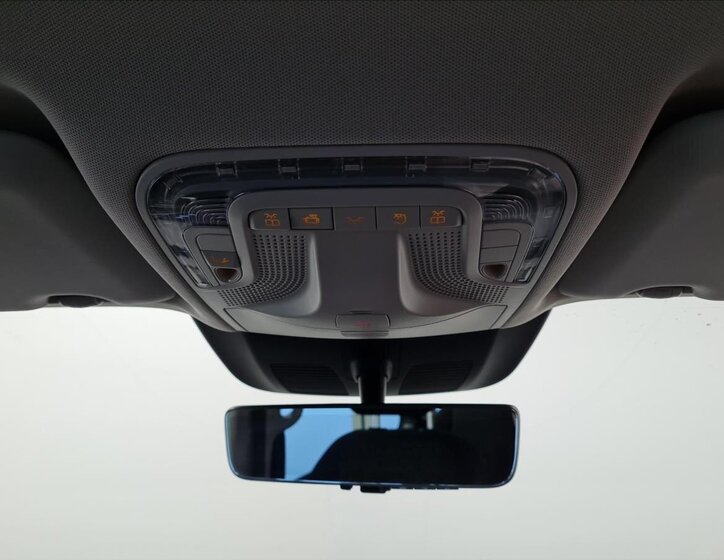 Mercedes-Benz Vito MPV 2,0 l 174 kw