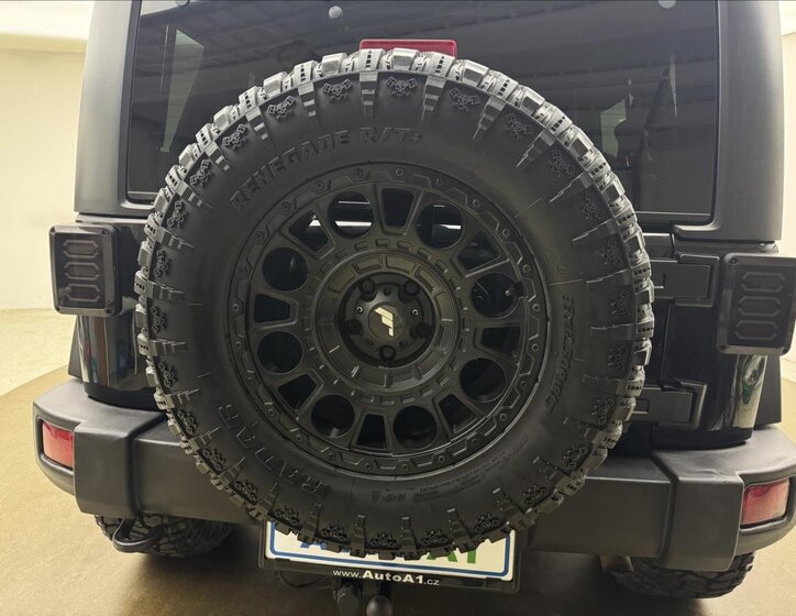 Jeep Wrangler SUV 3,6 l 209 kw