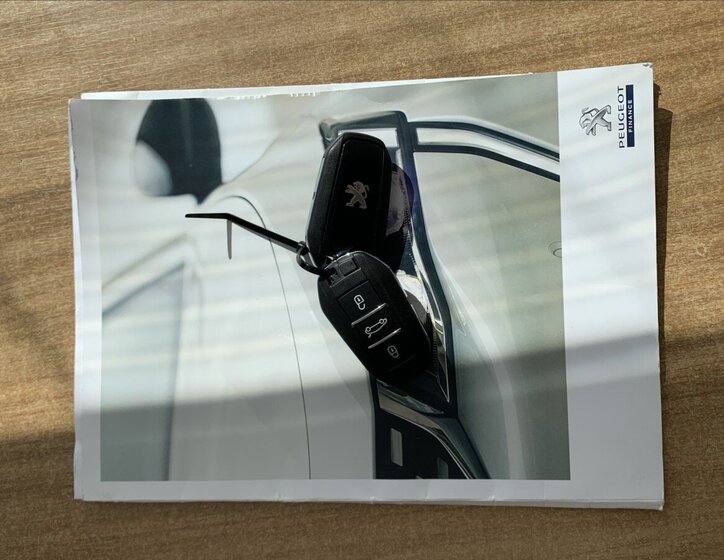 Peugeot 508 Sedan / Limuzína 2,0 l 120 kw