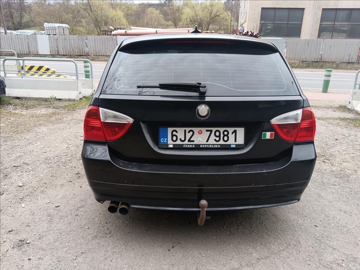 BMW Řada 3 Kombi 2,5 l 160 kw