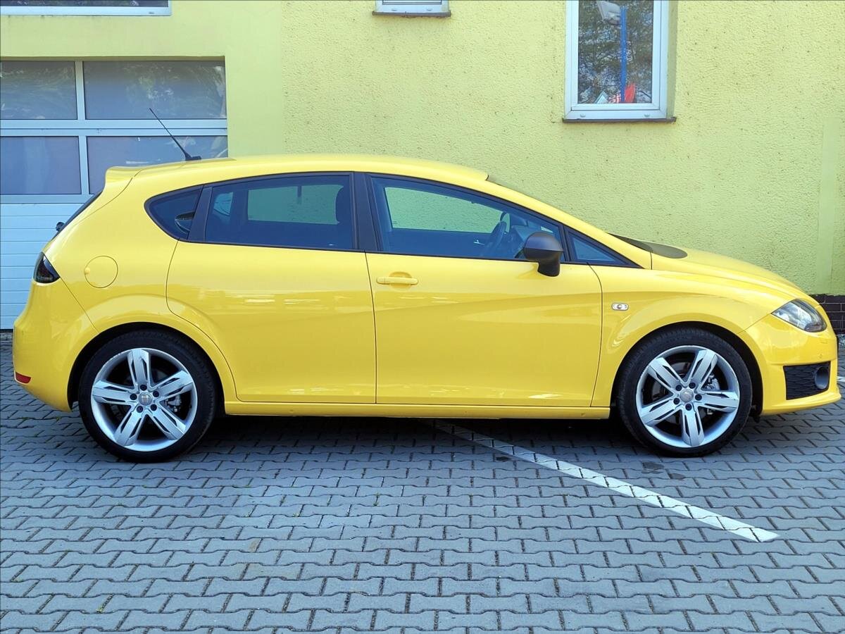 Seat Leon Hatchback 2,0 l 185 kw