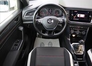 Volkswagen T-Roc CUV / Crossover 1,5 l 110 kw