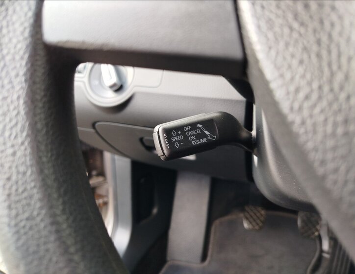 Volkswagen Passat Kombi 2,0 l 103 kw