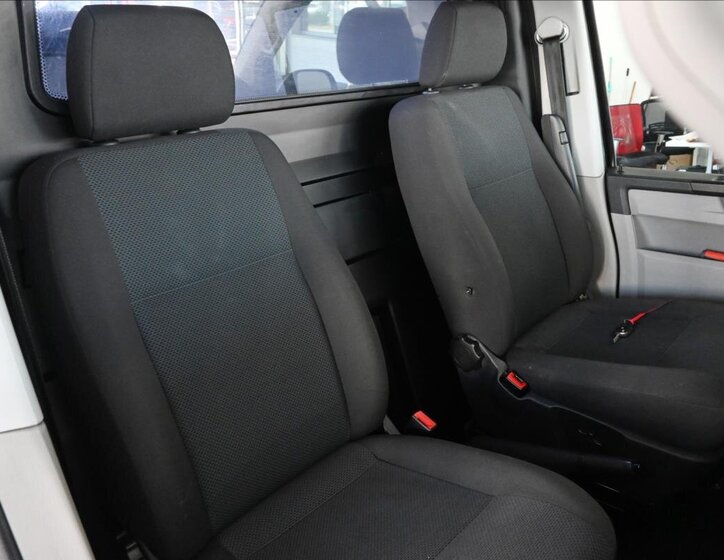 Volkswagen Transporter Skříň 2,0 l 75 kw