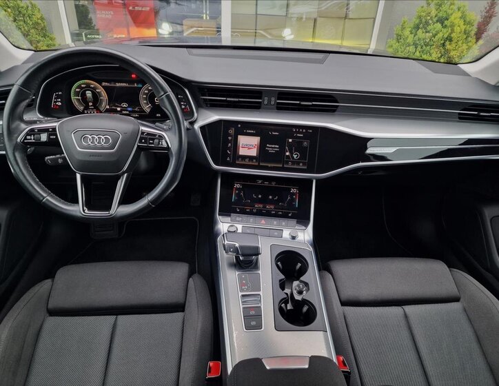 Audi A6 Kombi 2,0 l 220 kw