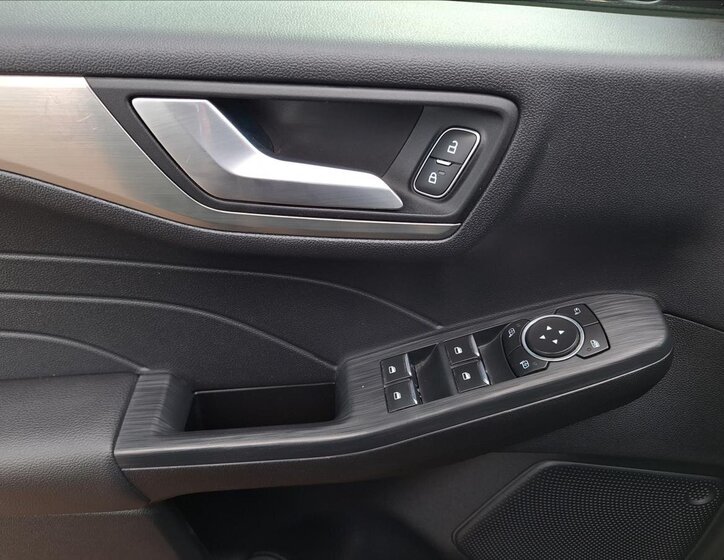 Ford Kuga SUV 2,0 l 110 kw