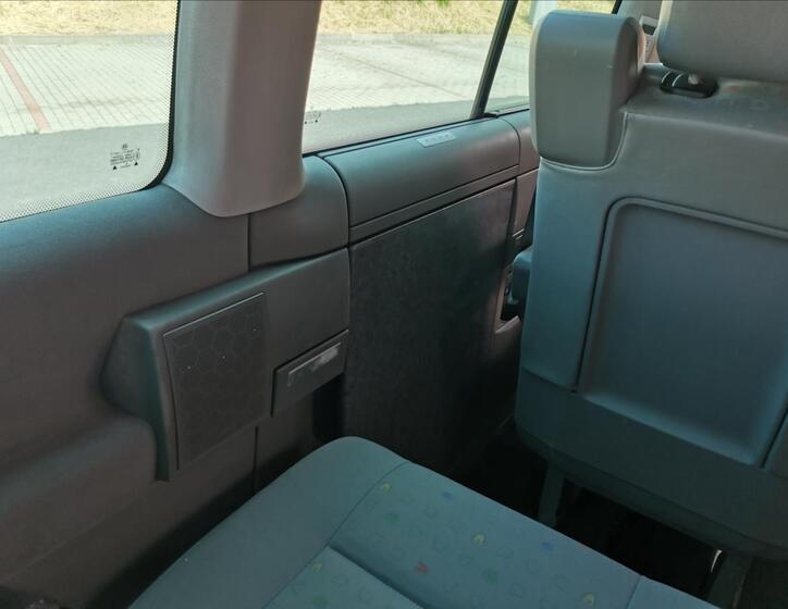 Volkswagen Multivan 19