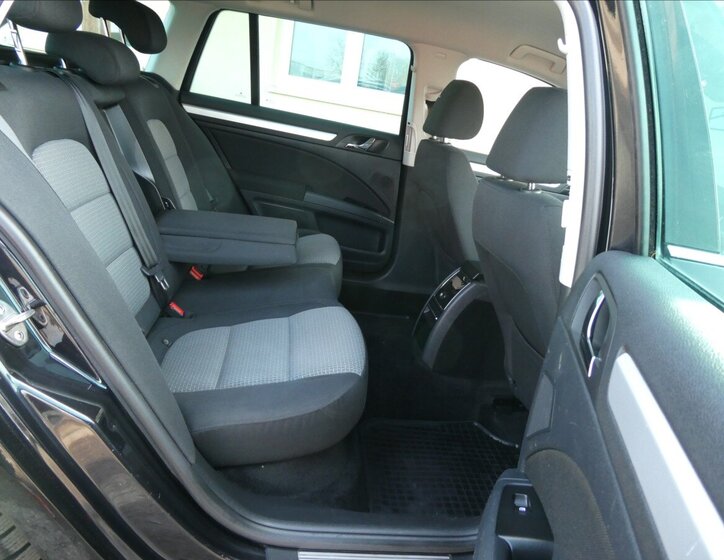 Škoda Superb Kombi 2,0 l 103 kw