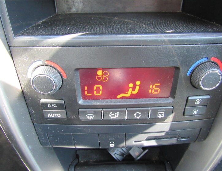 Peugeot 207 Kombi 1,6 l 88 kw