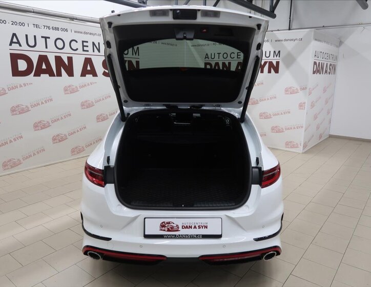 KIA ProCeed Kombi 1,6 l 150 kw