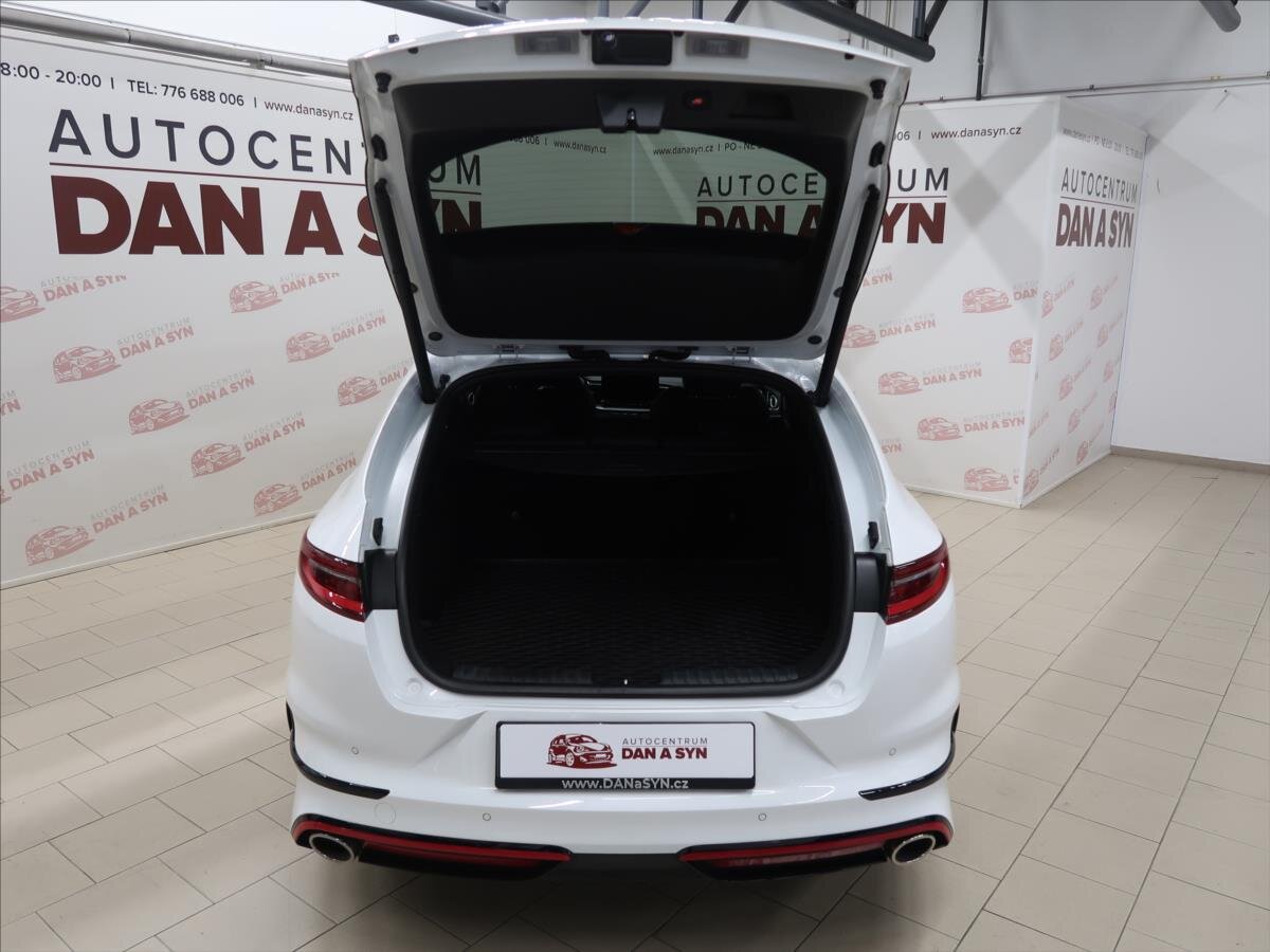 KIA ProCeed Kombi 1,6 l 150 kw