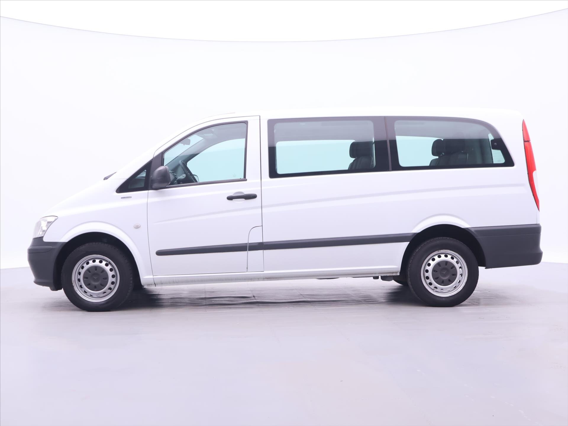 Mercedes-Benz Vito Kombi 2,1 l 70 kw