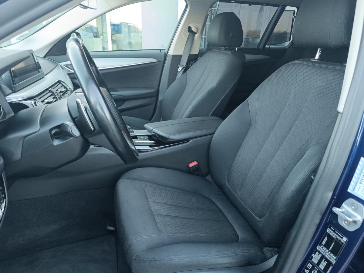 BMW Řada 5 Kombi 2,0 l 140 kw