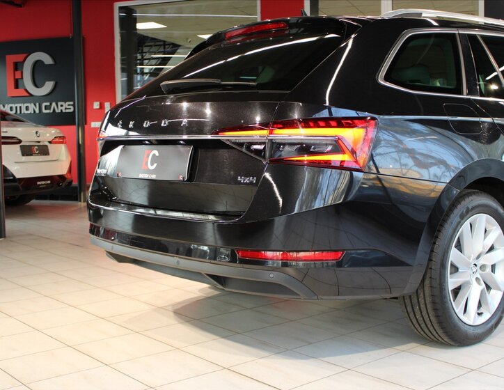 Škoda Superb Kombi 2,0 l 140 kw