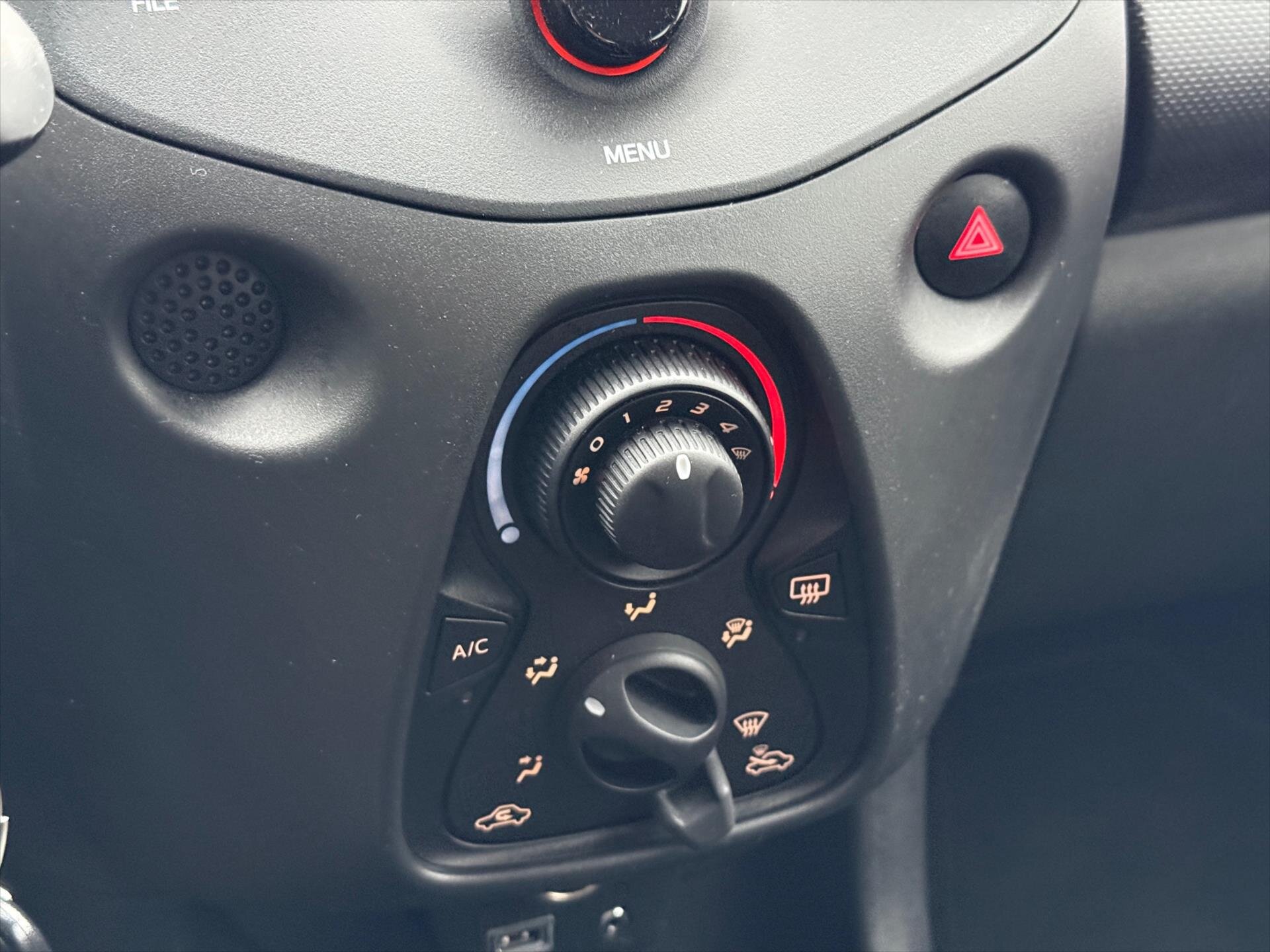 Toyota Aygo Hatchback 998,0 51 kw