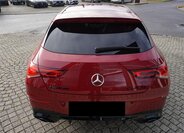Mercedes-Benz CLA 5
