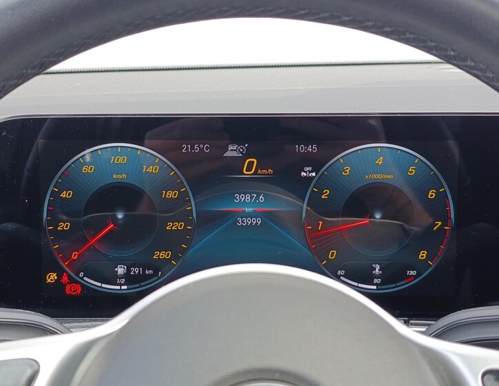 Mercedes-Benz GLB SUV / Terénní 1,3 l 120 kw