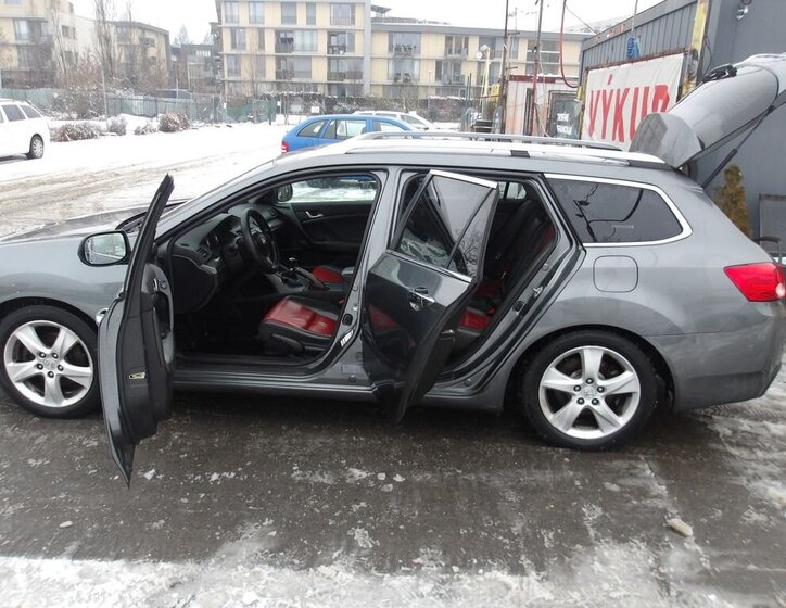 Honda Accord Kombi 2,2 l 110 kw