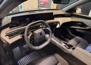 Peugeot 5008 SUV 1,2 l 107 kw