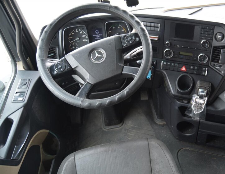 Mercedes-Benz Ostatní Ostatní 0,0 330 kw