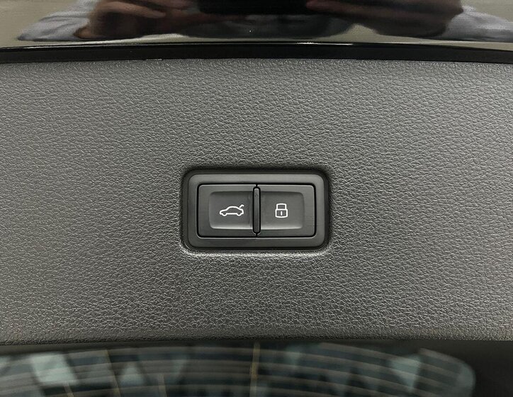 Audi Q8 SUV 3,0 l 210 kw