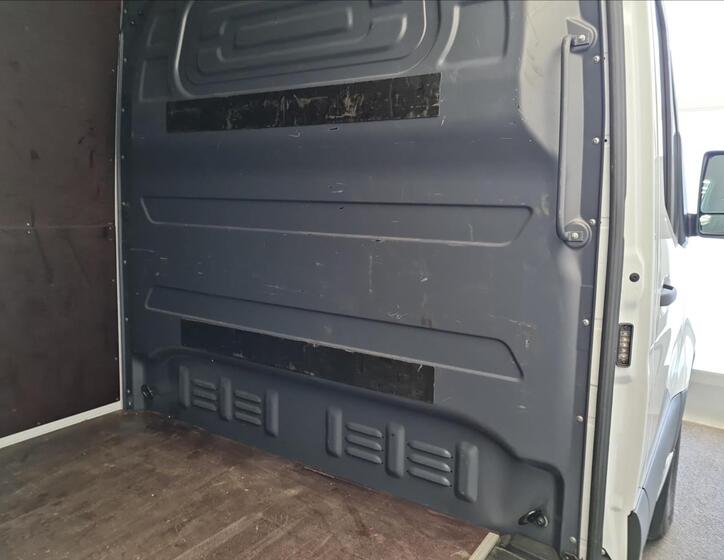 Mercedes-Benz Sprinter 18