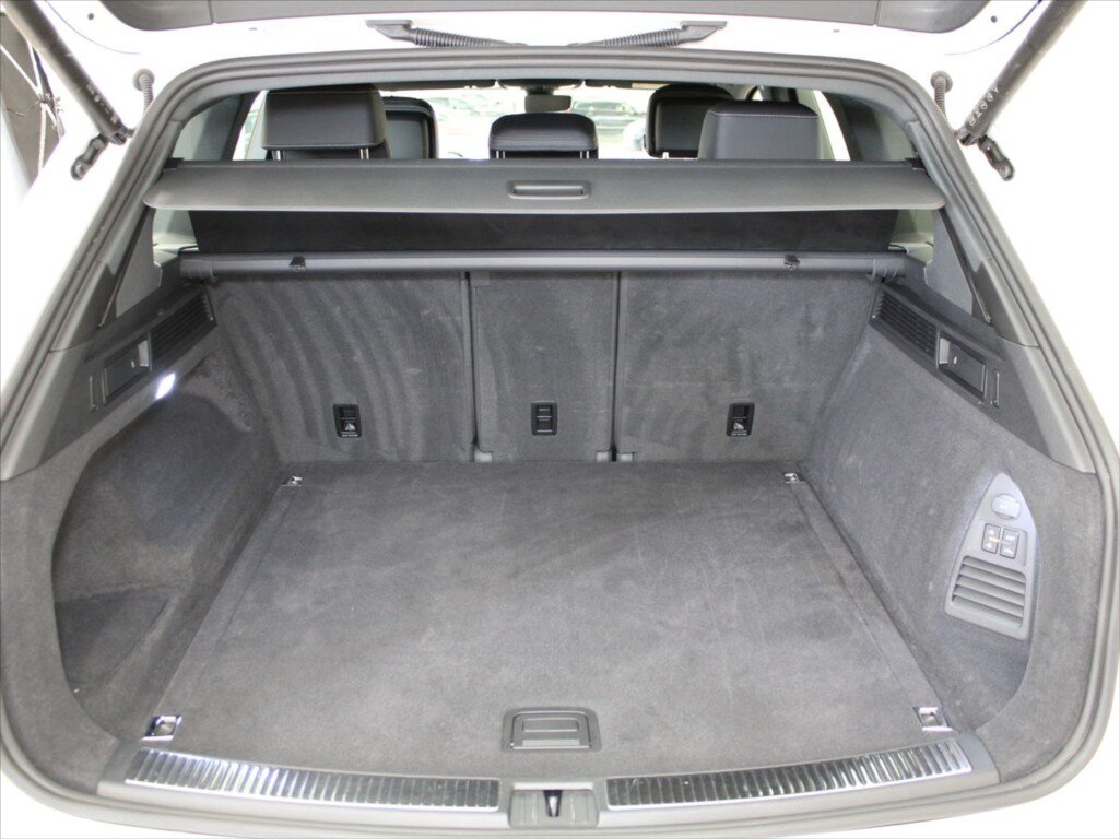 Volkswagen Touareg SUV 3,0 l 210 kw