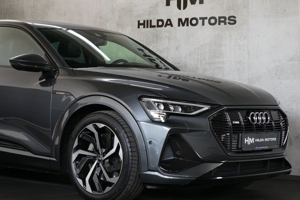 Audi e-tron SUV / Terénní 0,0 300 kw
