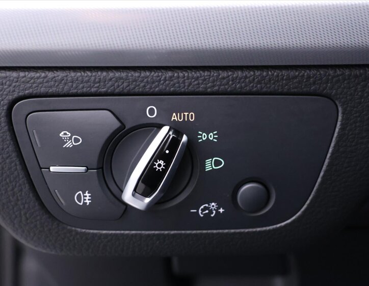 Audi Q5 SUV 2,0 l 140 kw