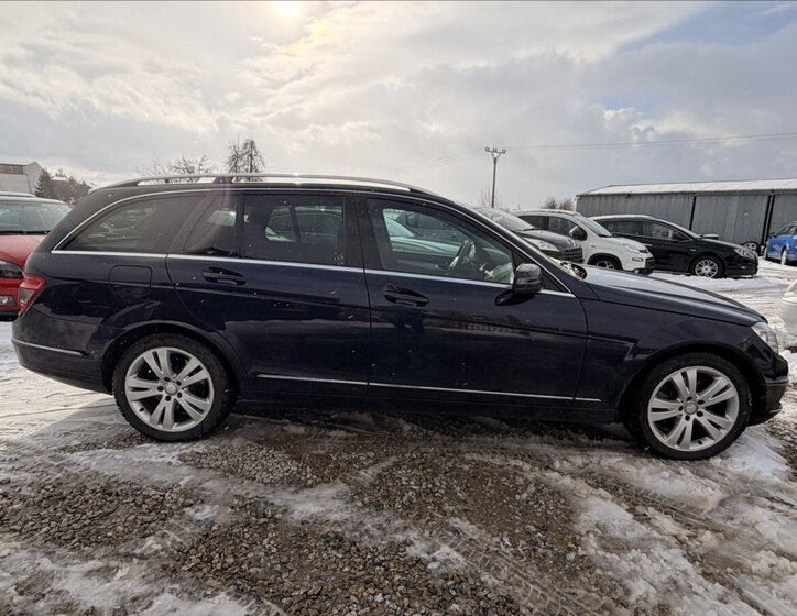 Mercedes-Benz Třídy C Kombi 2,1 l 125 kw