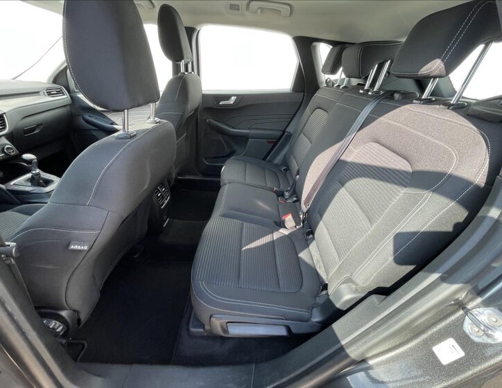 Ford Kuga SUV / Terénní 1,5 l 110 kw