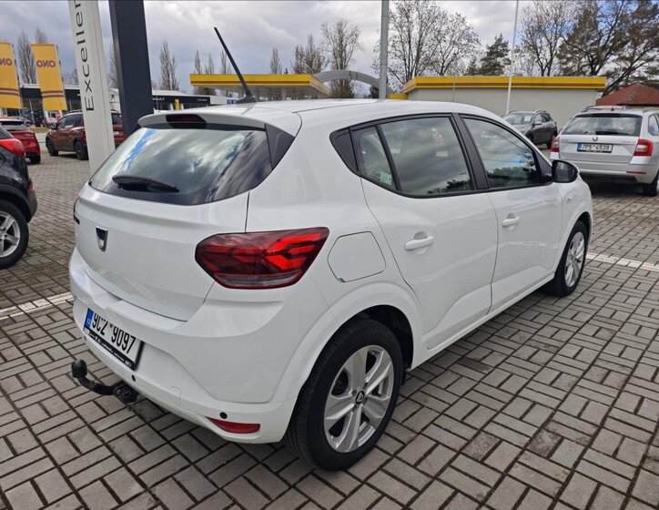 Dacia Sandero Hatchback 999,0 67 kw