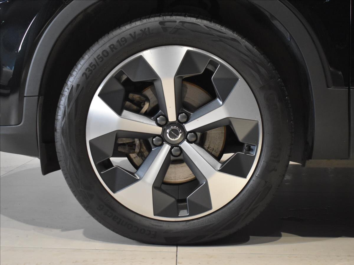 Volvo XC40 SUV 2,0 l 120 kw