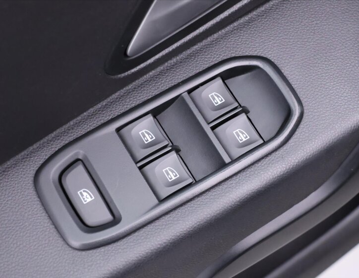 Dacia Duster SUV 999,0 67 kw