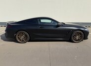 BMW M8 Kupé 4,4 l 390 kw