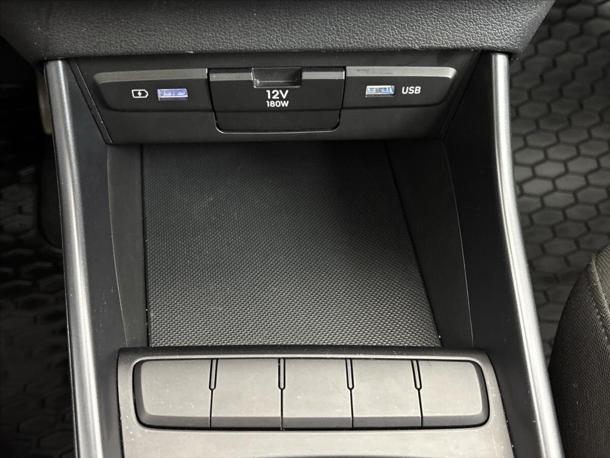 Hyundai i20 Hatchback 1,2 l 61 kw