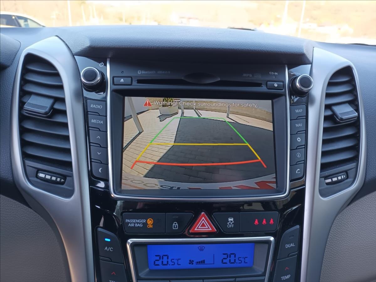 Hyundai i30 Kombi 1,6 l 99 kw