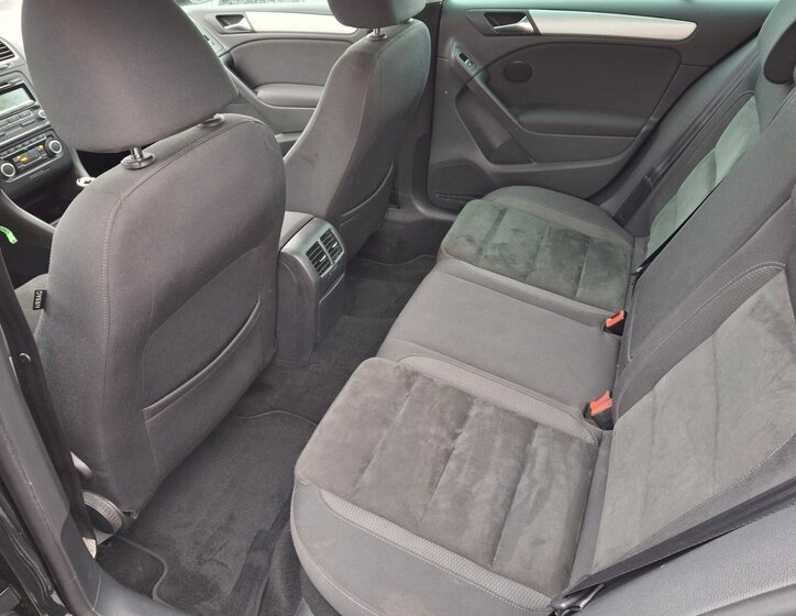 Volkswagen Golf Hatchback 1,6 l 77 kw