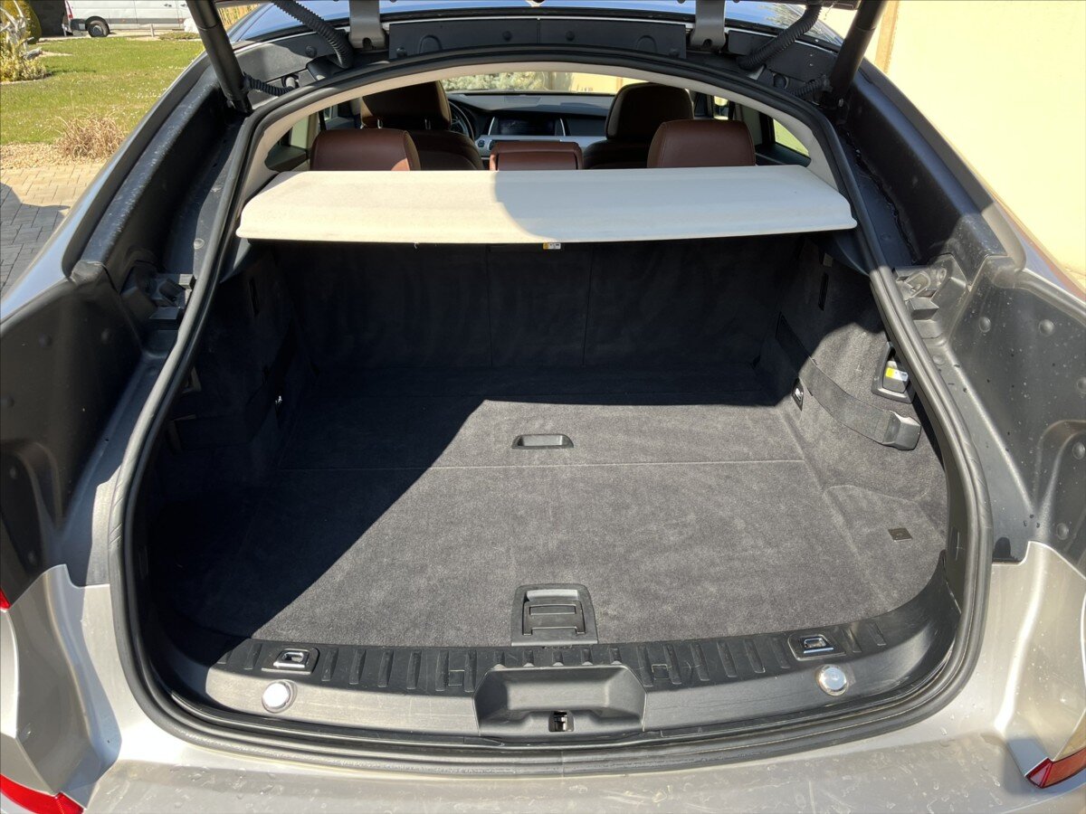 BMW Řada 5 Sedan / Limuzína 3,0 l 190 kw